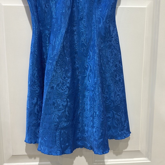 Vintage Victoria Secret Gold Label Floral Brocade Satin Nightie Size Medium - Picture 3 of 8